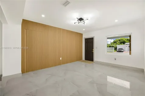 5410 SW 2nd Miami FL 33134