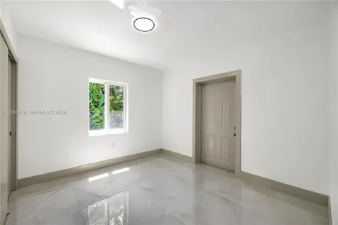 5410 SW 2nd Miami FL 33134