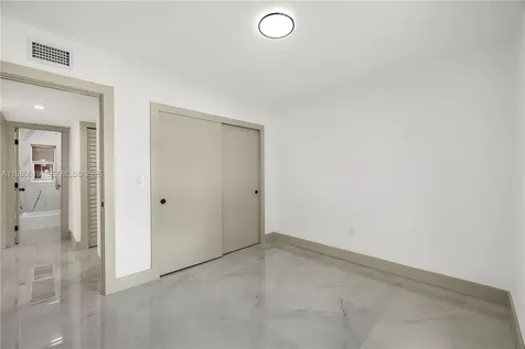5410 SW 2nd Miami FL 33134