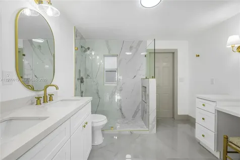 5410 SW 2nd Miami FL 33134