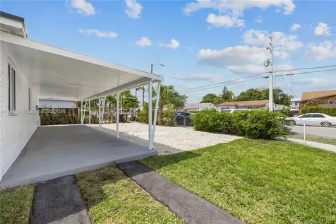5410 SW 2nd Miami FL 33134