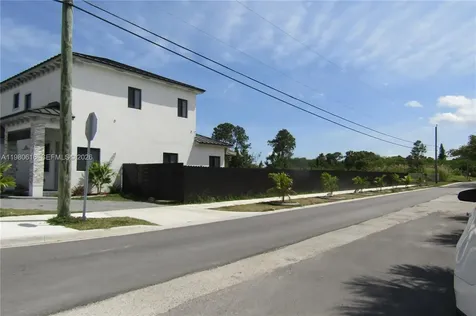 11998 SW 232nd Street Miami FL 33170