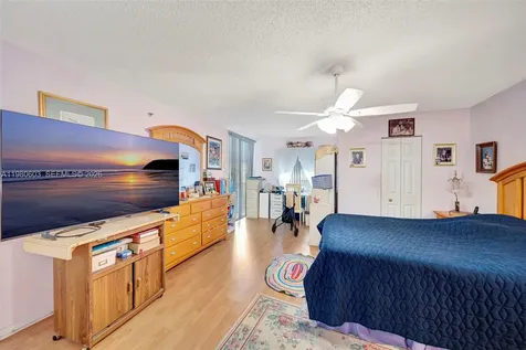 3940 Inverrary Boulevard Lauderhill FL 33319