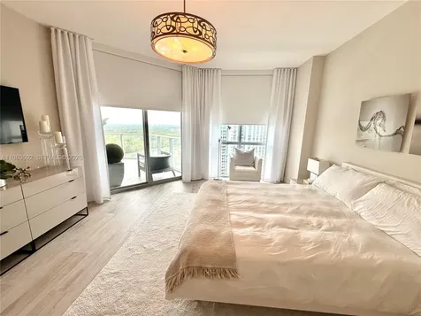 17111 Biscayne Boulevard North Miami Beach FL 33160