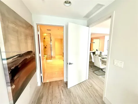 17111 Biscayne Boulevard North Miami Beach FL 33160