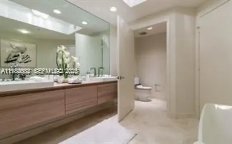 17111 Biscayne Boulevard North Miami Beach FL 33160