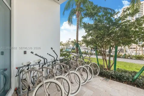 17111 Biscayne Boulevard North Miami Beach FL 33160