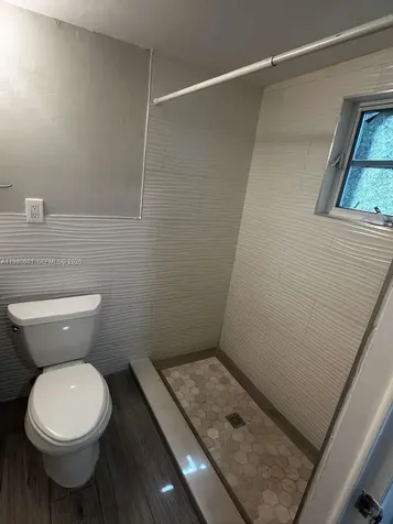 6837 SW 39th Terrace Miami FL 33155