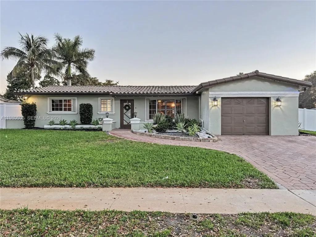 11040 NW 22nd Street Pembroke Pines FL 33026
