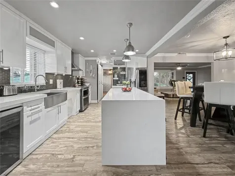 11040 NW 22nd Street Pembroke Pines FL 33026
