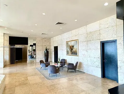 1000 W Island Boulevard Aventura FL 33160