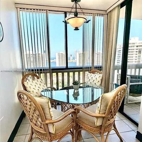 1000 W Island Boulevard Aventura FL 33160