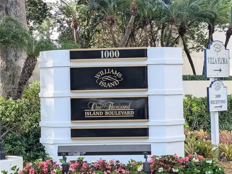 1000 W Island Boulevard Aventura FL 33160