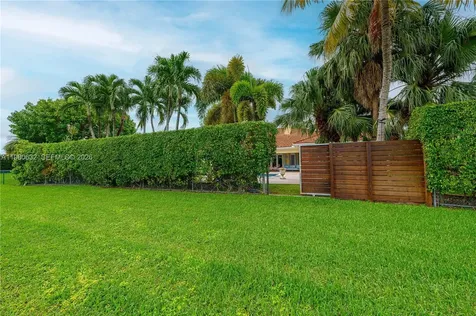 16701 SW 84th Court Palmetto Bay FL 33157