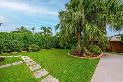 16701 SW 84th Court Palmetto Bay FL 33157