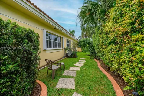 16701 SW 84th Court Palmetto Bay FL 33157