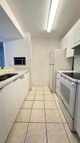 7125 NW 186th Street Hialeah FL 33015