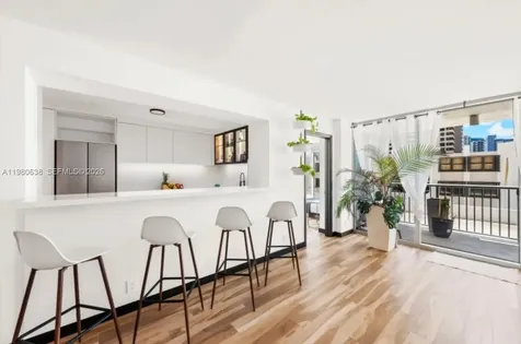 2655 Collins Avenue Miami Beach FL 33140