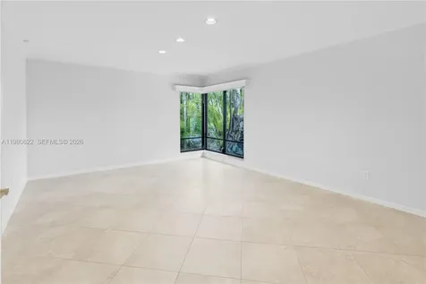 11028 SW 77th Court Circle Pinecrest FL 33156