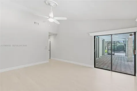11028 SW 77th Court Circle Pinecrest FL 33156