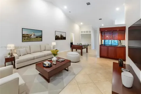 11028 SW 77th Court Circle Pinecrest FL 33156