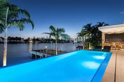 310 S Hibiscus Drive Miami Beach FL 33139