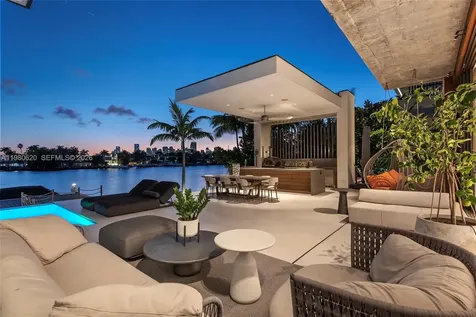 310 S Hibiscus Drive Miami Beach FL 33139