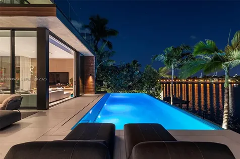 310 S Hibiscus Drive Miami Beach FL 33139