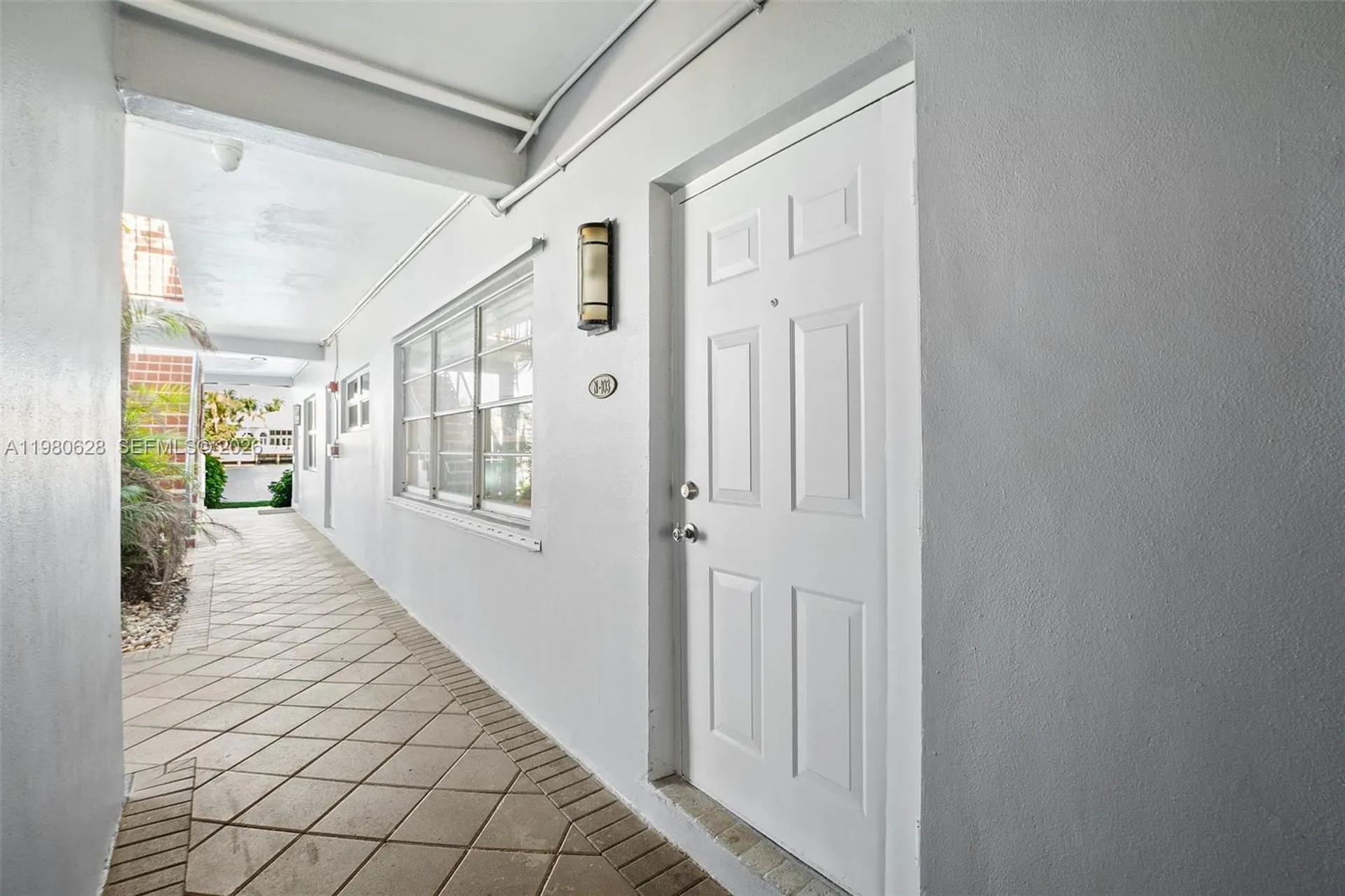 2200 S Ocean Drive Hollywood FL 33019