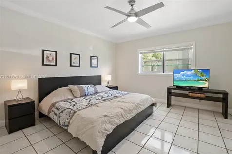 2200 S Ocean Drive Hollywood FL 33019
