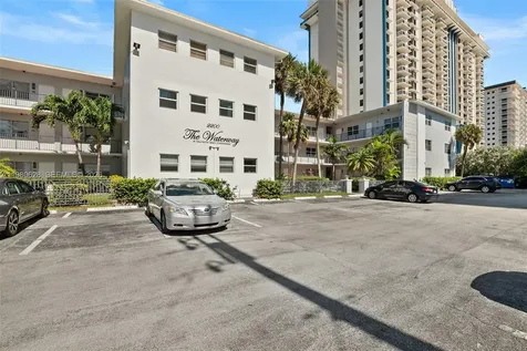 2200 S Ocean Drive Hollywood FL 33019