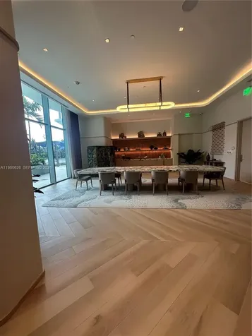 77 SE 5th Street Miami FL 33131