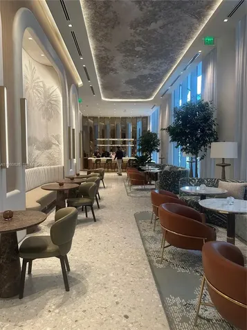 77 SE 5th Street Miami FL 33131
