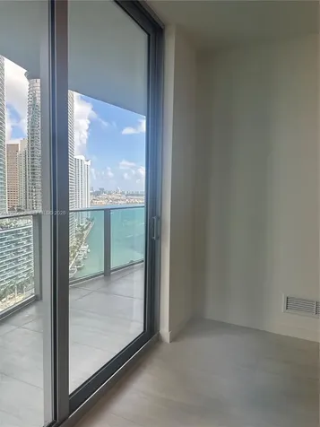 77 SE 5th Street Miami FL 33131