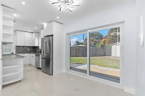 11805 SW 185th Street Miami FL 33177