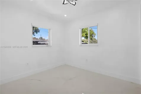 11805 SW 185th Street Miami FL 33177