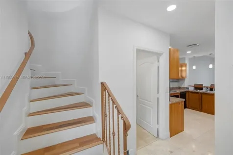 18450 NE 30th Place Aventura FL 33160