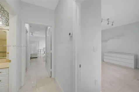 18450 NE 30th Place Aventura FL 33160
