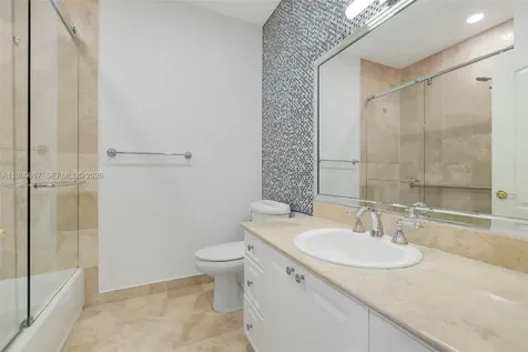 18450 NE 30th Place Aventura FL 33160