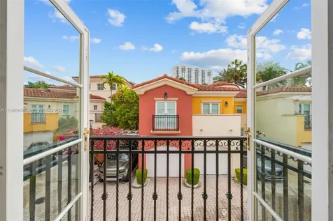 18450 NE 30th Place Aventura FL 33160