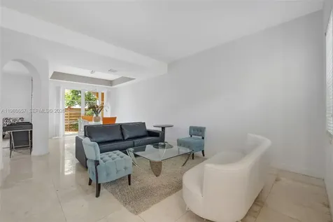 18450 NE 30th Place Aventura FL 33160