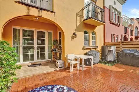 18450 NE 30th Place Aventura FL 33160