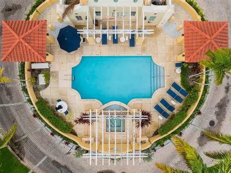 18450 NE 30th Place Aventura FL 33160