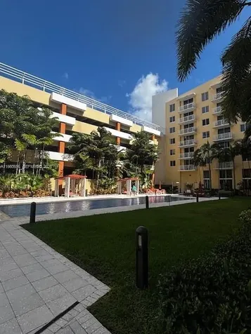 2775 NE 187th Street Aventura FL 33180