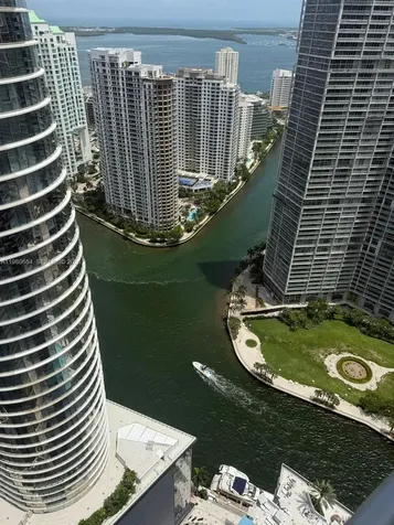 200 Biscayne Boulevard Way Miami FL 33131