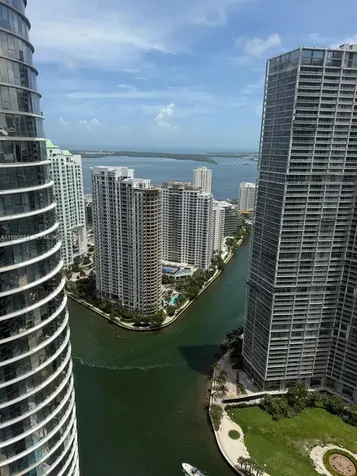 200 Biscayne Boulevard Way Miami FL 33131