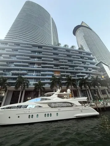 200 Biscayne Boulevard Way Miami FL 33131