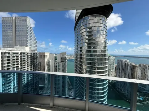 200 Biscayne Boulevard Way Miami FL 33131