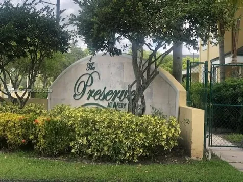 3979 NW 87th Avenue Sunrise FL 33351