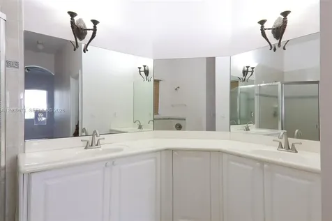 5321 SW 130th Terrace Miramar FL 33027
